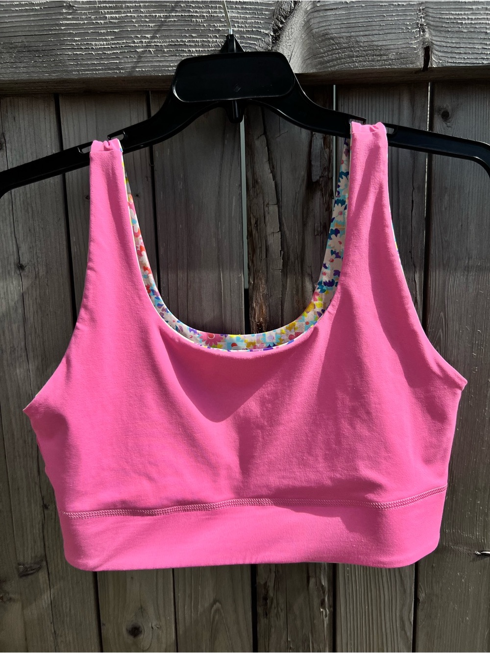 Fabletics Harlyn Reversible Midi Medium Impact Sports Bra in “Patchwork Daisy” - Picture 3 of 4